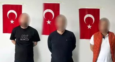 Gürcistan'da yakalanan 5'i kırmızı bültenle aranan 8 şüpheli Türkiye'ye getirildi