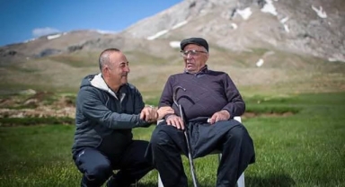 Mevlüt Çavuşoğlu'nun acı günü!