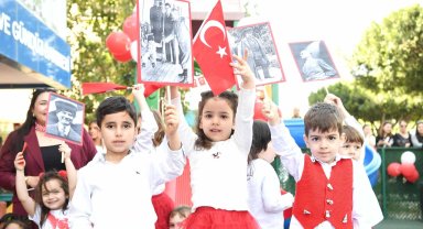 Minikler 23 Nisan'ı kutladı