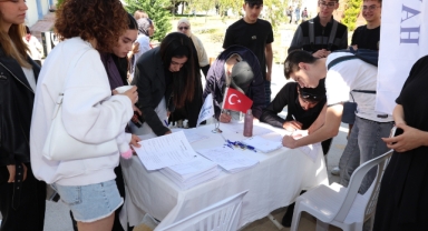 Öğrenciler sektör temsilcileriyle bir araya geldi