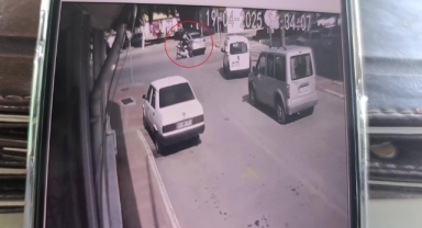 Otomobile çarpan motosikletli yaralandı