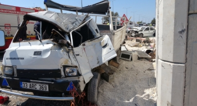 Otoyol bağlantı köprüsüne vurdu: 1 ölü, 3 yaralı