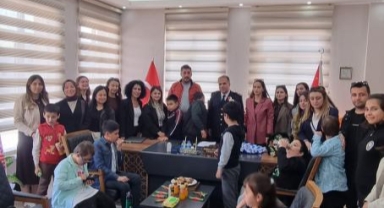 Özel öğrencilerden ziyaret