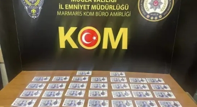 Sahte dövizli turist sınır dışı edildi