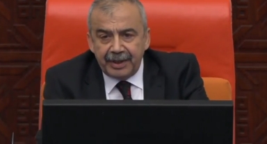 Sırrı Süreyya Önder hastaneye kaldırıldı