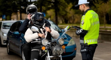Trafik denetimlerinde bin 605 sürücüye ceza kesildi