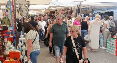 Turistlerin akın ettiği pazar