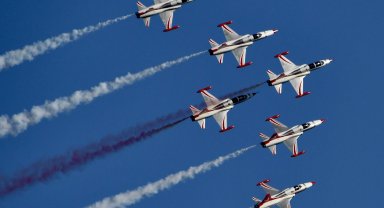 Türk Yıldızları nefes kesti
