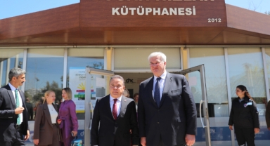Ukrayna Kitap Köşesi açılışı gerçekleşti