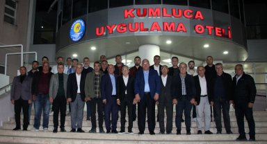 Yıkılan okul için bir araya geldiler