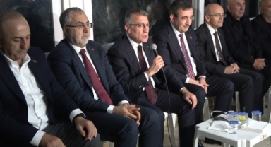 Yılmaz'dan Çavuşoğlu'na taziye ziyareti
