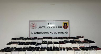 Aksu'da kaçak güneş gözlüğü operasyonu