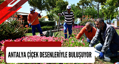 Antalya çiçek desenleriyle buluşuyor