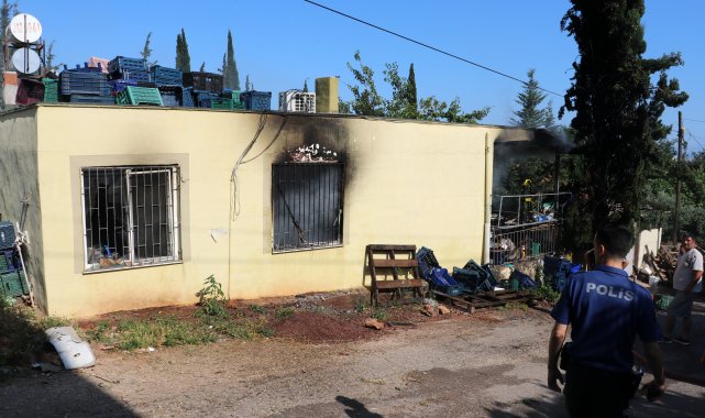 Antalya'da evleri yanan çift destek bekliyor