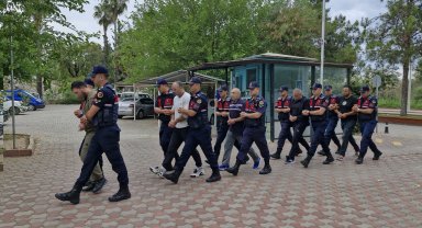 Azerbaycanlı federasyon başkanına bıçaklı saldırının şüphelileri adliyede