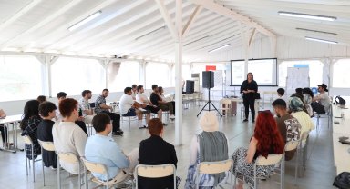 Büyükşehir Belediyesi Ankaralı gençleri ağırladı