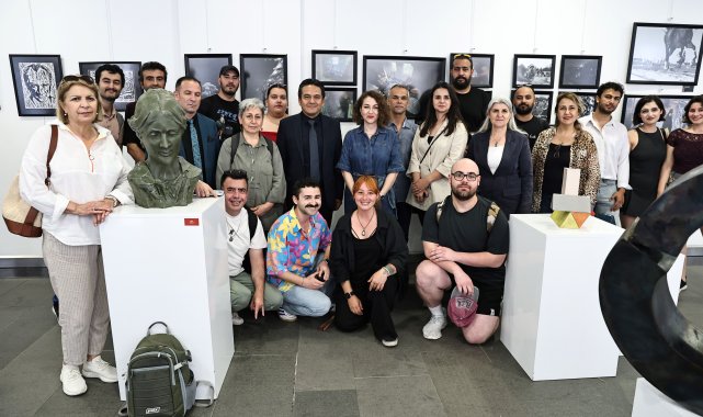 Büyükşehir'den Ata'ya saygı sergisi