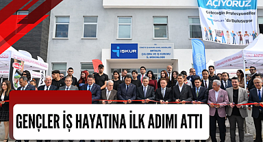 Gençler iş hayatına ilk adımı attı