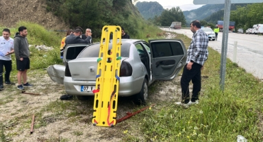 Otomobil ile kamyon çarpıştı: 1 yaralı