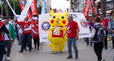 Pikachu 1 Mayıs kutlamalarında