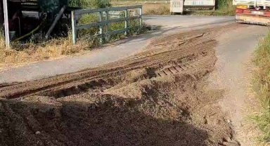 Sahilden kum çalıp kaçtılar