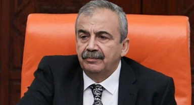 Sırrı Süreyya Önder hayatını kaybetti