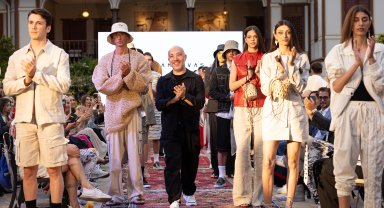 Tarihi halılar podyum oldu