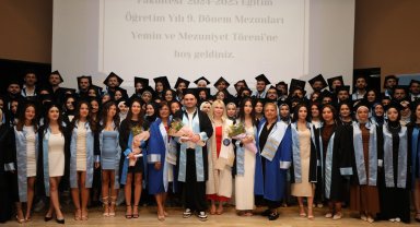 Akdeniz'in 'Beyaz Melekleri'ne coşkulu mezuniyet