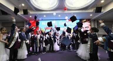 Antalya OSB gündüz bakımevinde mezuniyet coşkusu