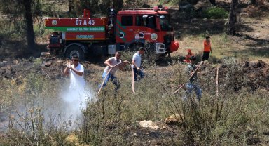 Antalya'nın 3 ilçesinde 5 noktada yangın; 4'ü kontrol altında, Alanya'da müdahale sürüyor- Yeniden