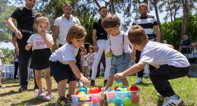 Babalarıyla unutulmaz bir gün geçirdiler