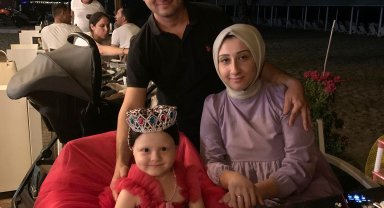 Belediye çalışanlarından Defne'ye sürpriz