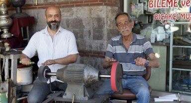 Bıçakçılarda bayram tarifesi; bileme 50 lira