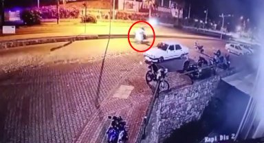 Çarpışan motosikletlerin sürücüleri öldü