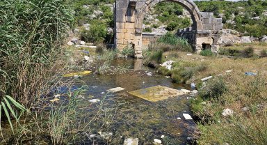 Çöplüğe dönen 1800 yıllık kutsal çeşme ve kaplıca kurtarılıyor