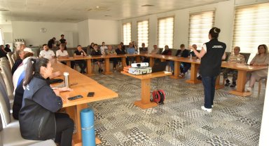 Huzurevi sakinlerine afet bilinci eğitimi