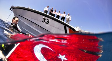 Kemer'in su altı güzellikleri dalış etkinlikleriyle gözler önüne serildi