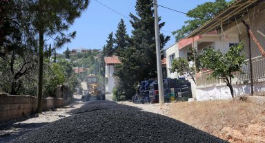 Kepez'de asfalt serim çalışması