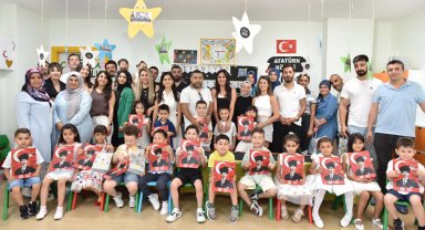 Kepez'in kreşlerinde karne sevinci