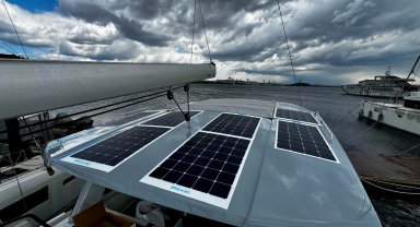 Mobil yaşama güneş desteği