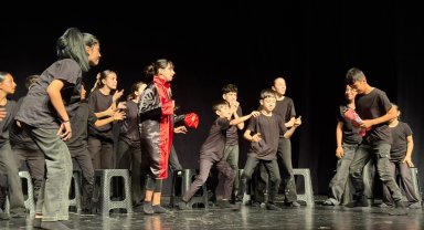 Ortaokul öğrencileri 'Ah Şu Gençler'i sahneledi