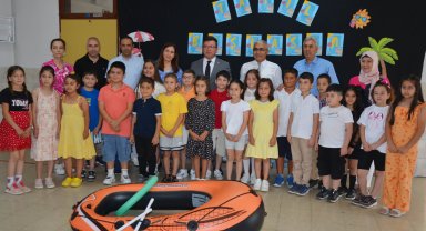 Serik'te öğrencilerin karne heyecanı