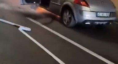 Tünelde yanan otomobil korkuttu