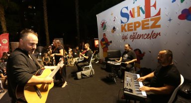 'Sahne Kepez' rüzgarı Yenidoğan Mahallesi'nde esti