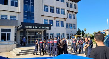 'Şantaj ve tehdit' iddiasıyla tutuklandı