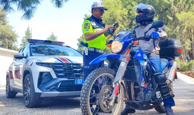 Antalya'da motosiklet sürücülerine 'şok' denetim