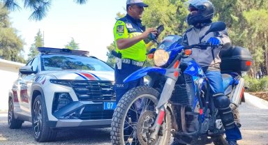 Antalya'da motosiklet sürücülerine 'şok' denetim