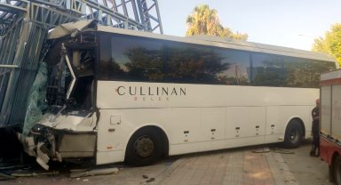 Antalya'da zincirleme kaza: 26 yaralı