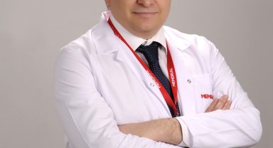 Balıklama atlarken felç kalma riskine dikkat