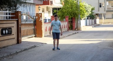 Balkondan düşen Metehan, azmiyle yeniden yürümeye başladı